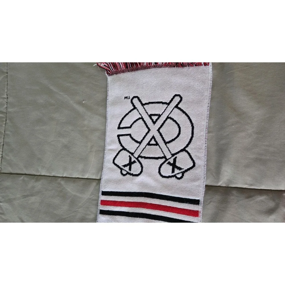 Rare Chicago Blackhawks Double Sided Knit Fringe Scarf NHL Hockey Fan Winter
